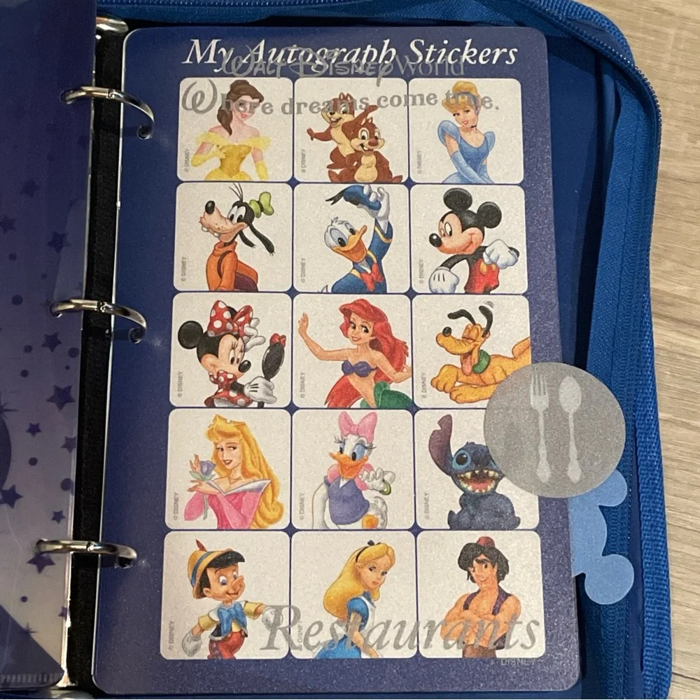 Disney Dreams Souvenir Autograph Photo Pin Collectors Binder New W/photo Cube